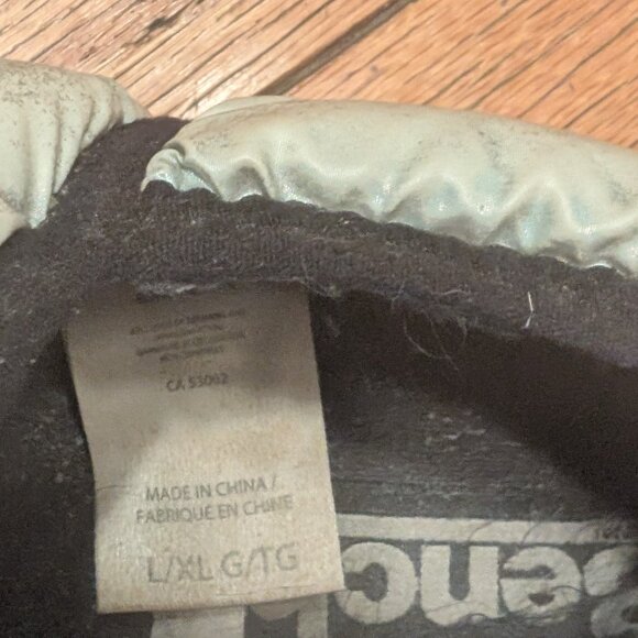 COMFY, FUFFY SLIPPERS - Picture 4 of 4